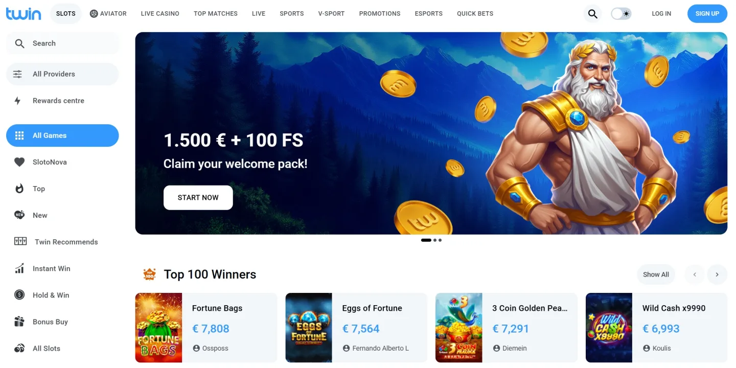 Startsida med mörkblå hero-sektion och dubbel snögubbe-logotyp